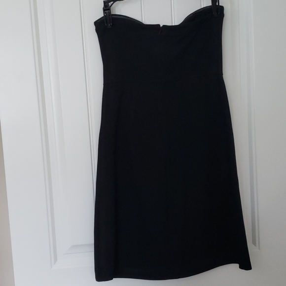 Old Navy Strapless Dress - Picture 4 of 5